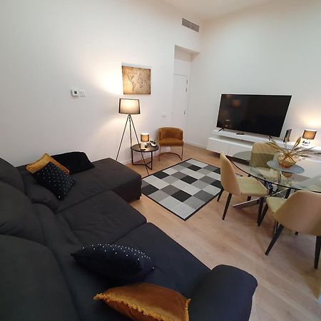 Beautiful Historic Center Apt! Málaga Extérieur photo